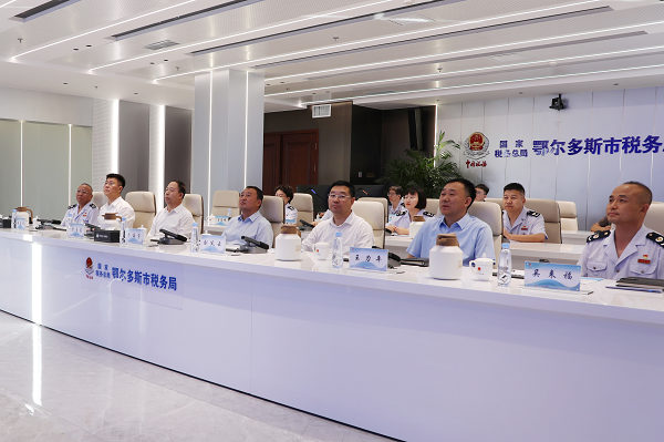 于海宇到市政数局、税务局调研