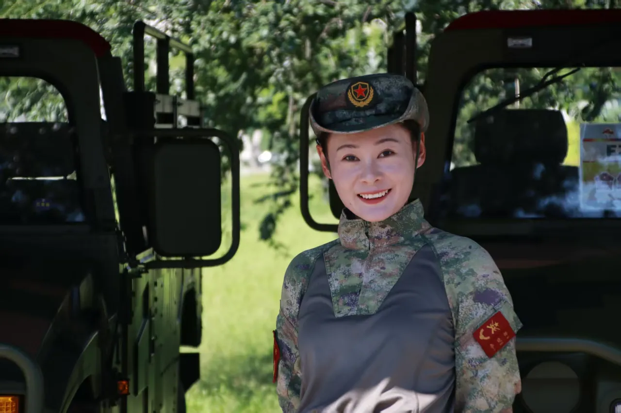 内蒙古税务干部李晓娜参加九三阅兵...